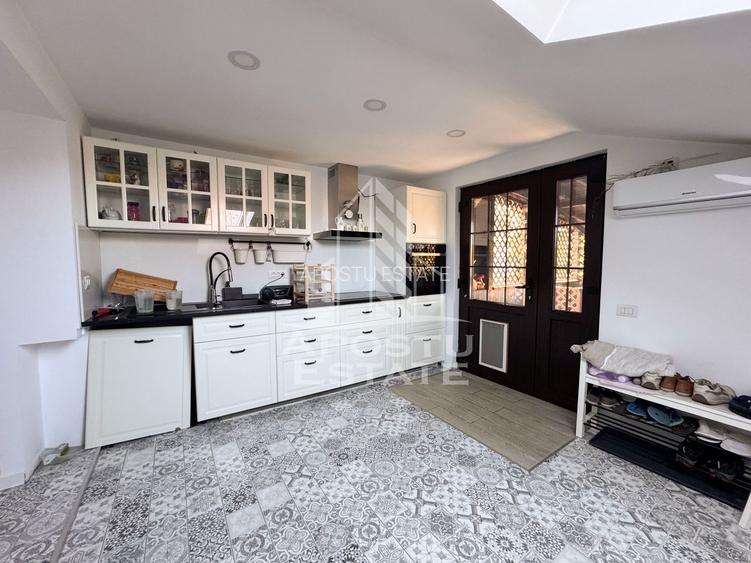 Casa pt. 2 familii, cu 9 camere, teren 832mp, Zona Girocului Timisoara - 13