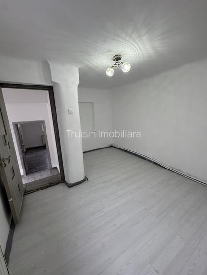 Casă individuală cu 4 camere în B-dul București - 3