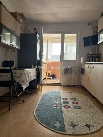 4 camere | 81 mp | Crancasi  | Etaj 6 | Bloc izolat - 17