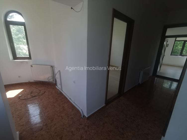 Cladire D+P+E zona Piata Mare - 8