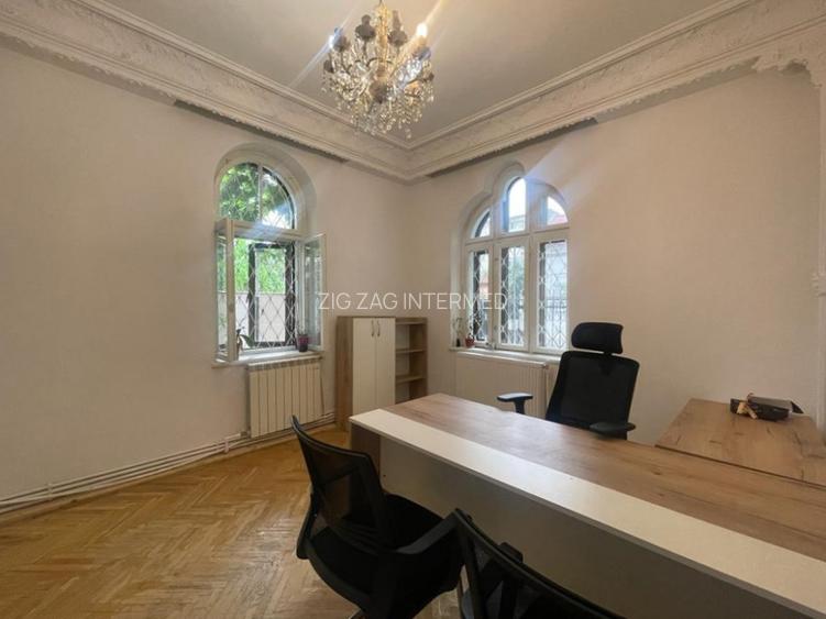 Tomis II , casa IDEAL BIROURI, 3 camere, curte proprie 100 mp. - 7