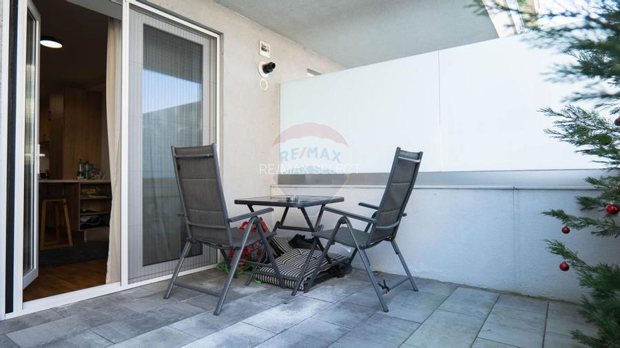 Vanzare garsoniera cu teresa si loc de parcare, Lebada Lake Residence - 17