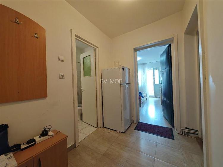 Inchiriem Garsoniera Mobilata, Decomandata, Racadau - 10