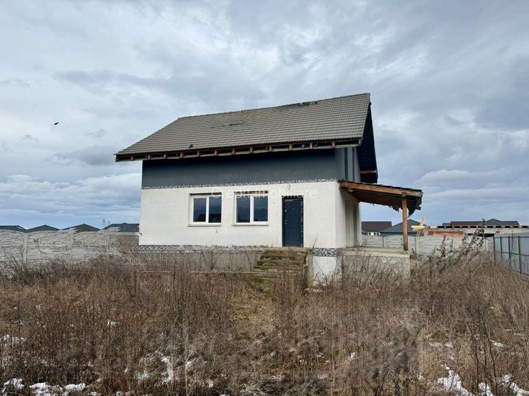 Casa individula de vanzare Izvor - 9