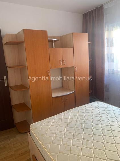 Garsoniera mobilata si utilata in bloc de apartamente - 3