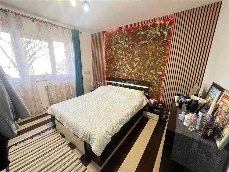 Apartament 3 camere decomandat balcon si pivnita etaj 1 Vasile Aaron - 5