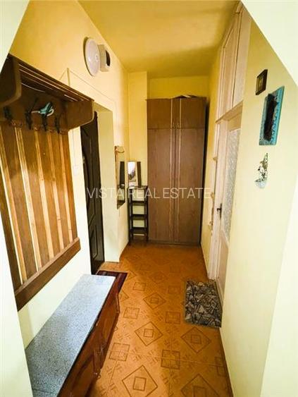 Garsoniera spatioasa de vanzare. Zona Coresi, Brasov - 5