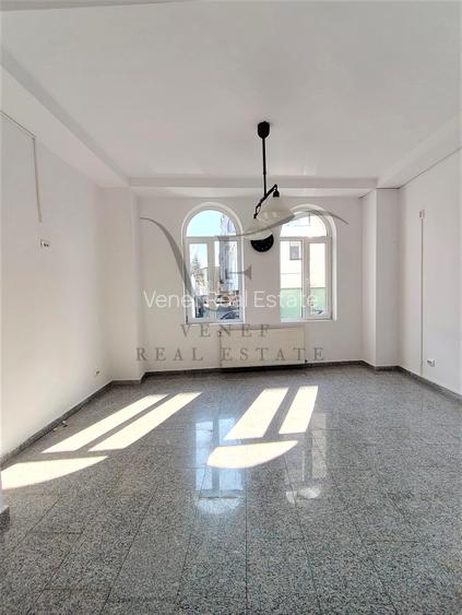 Vila 9 camere 3 grupuri sanitare 1 terasa 354 mp Vasile Lascar Stefan cel Mare - 3