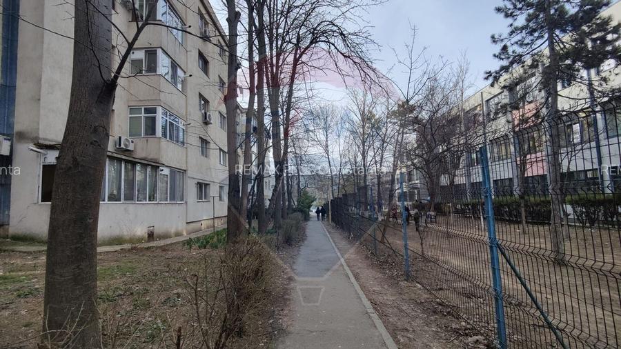 Apartament cu 3 camere de vânzare - 9