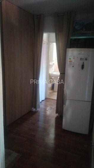 Apartament cu 2 camere ~ zona Brosteni ~ etaj 3 din 4 ~ confort 1 decomandat - 3