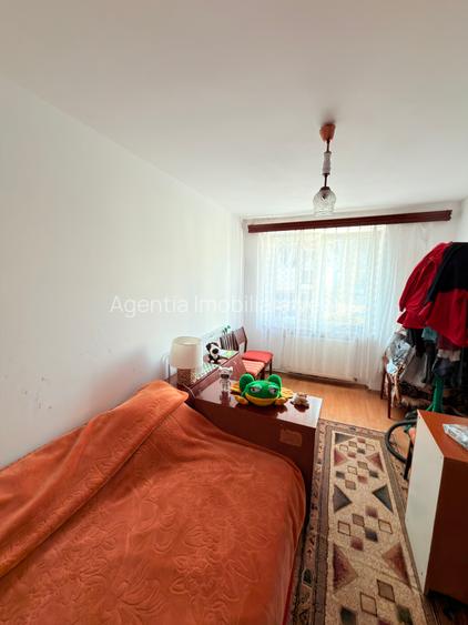 Apartament 2 camere la strada zona Stadion - 4