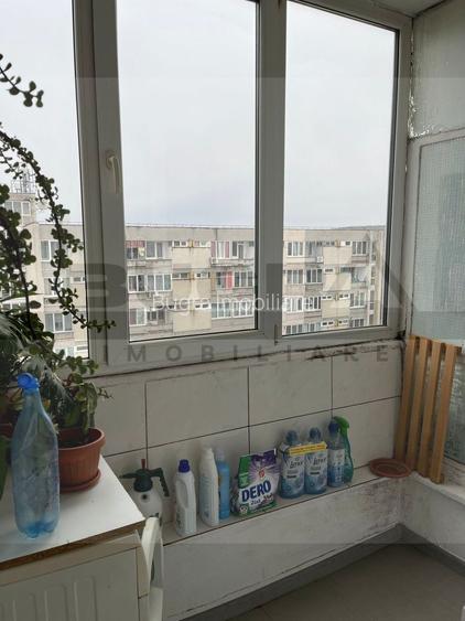 Garsoniera 28 mp, balcon, zona Detunata - 6