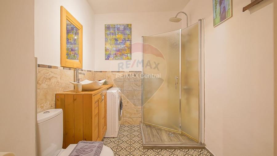 Casa cu 5 studiouri independente, terasa rooftop, vedere montana - 16