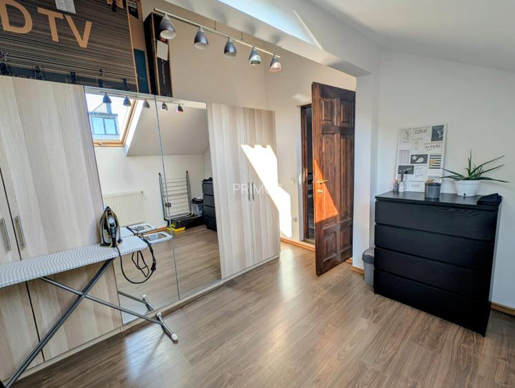 Cocheta,renovata 2024, P+M,in zona linistita de case,strada lata,teren generos - 9