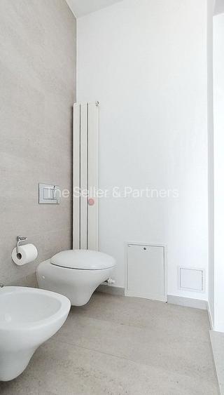 Priveliste Panoramica Spre Oras Si Masivul Tampa - 31