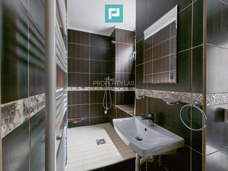 Spațiu central Jiga – birou sau locuință - 11
