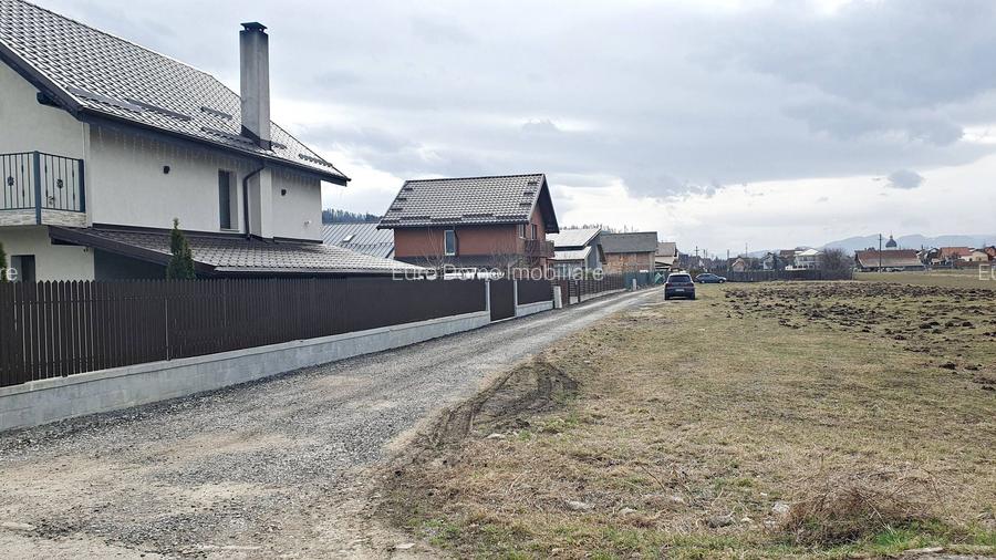 Cristian-zona str Eroilor front 34m, intravilan, 730mp - 7