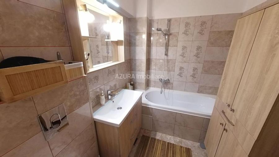 Apartament 4 Camere Ultracentral, Decomandat, Etaj 2 - 4