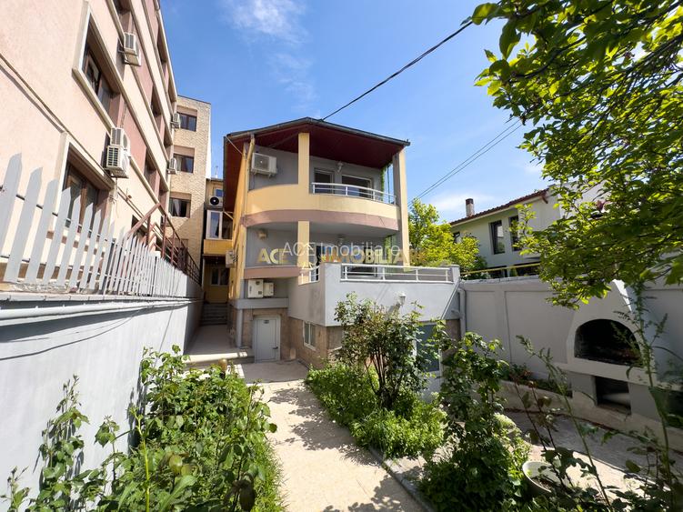 Casa de vanzare | Banu Manta | 7 Camere | 2 Parcari | 310 MP | Renovat - 2