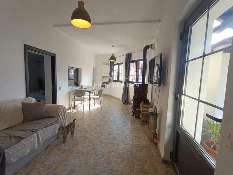 Casă renovată complet în Sebeș, 3 dormitoare, teren 367 mp - 5