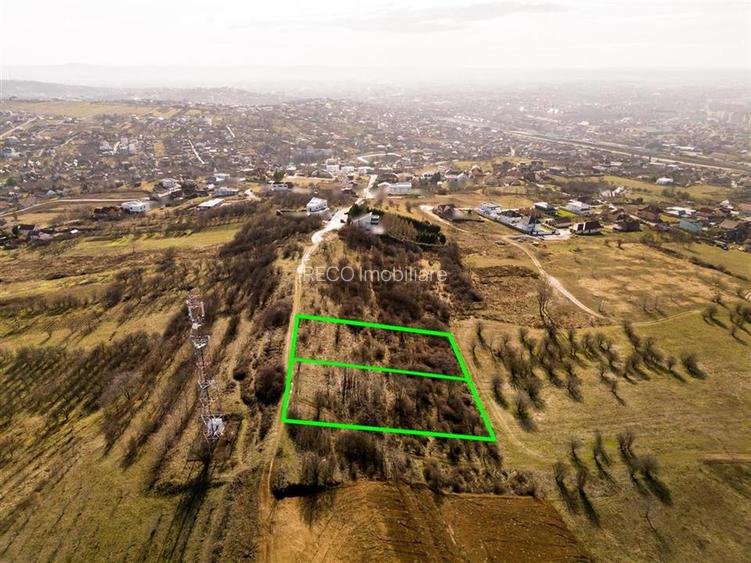 RECO Teren  intravilan- panorama asupra orasului -str. Caisilor - 5