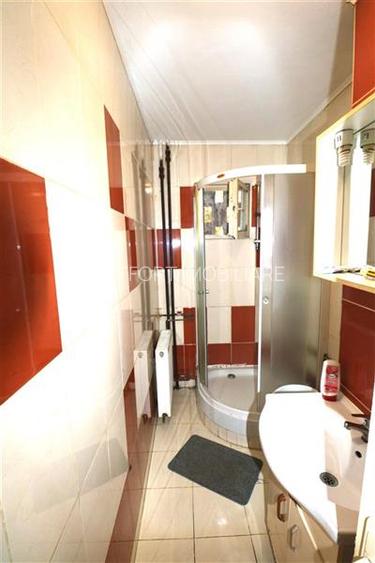 Apartament 2 camere , zona Dacia - 7