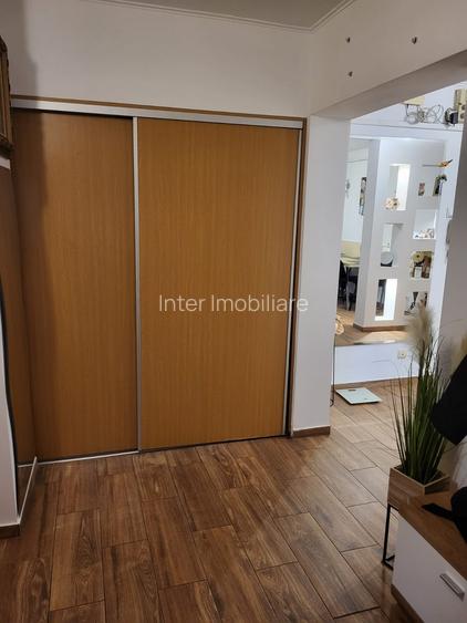 GARA ARCU 3 CAMERE DECOMANDAT 80 MP MOBILAT SI UTILAT  BLOC 1988  COD 161029 - 12