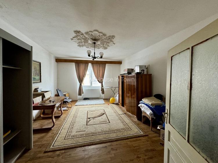 Casă Săsească autentică de vânzare în Râșnov | Teren 720 mp | toate utilitățile - 12