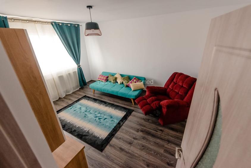 Tomis Nord, Bdul Tomis, 2 camere decomandate, mobilat, utilat, gaze, 450 Euro - 7
