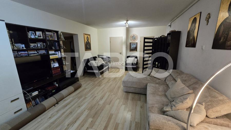 COMISION 0% Apartament de vanzare 4 camere 98mp 2 bai parcare Lupeni - 2