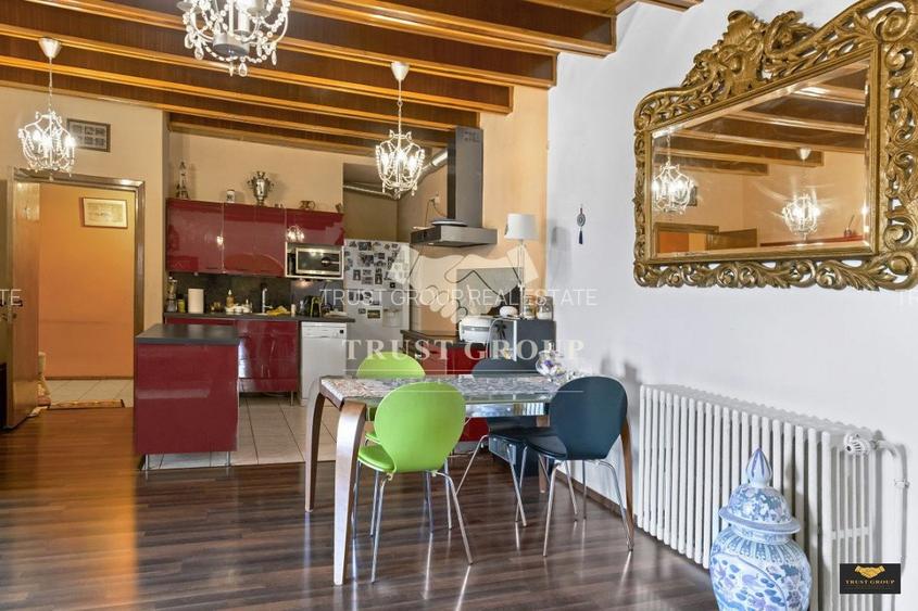 Casa impresionanta | 12 camere | Curte individuala | 4 locuri de parcare - 7