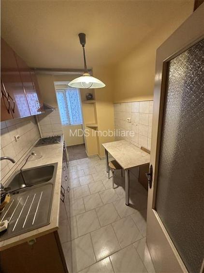 Decomandat la etajul 1 aproape de Iulius Mall - 8