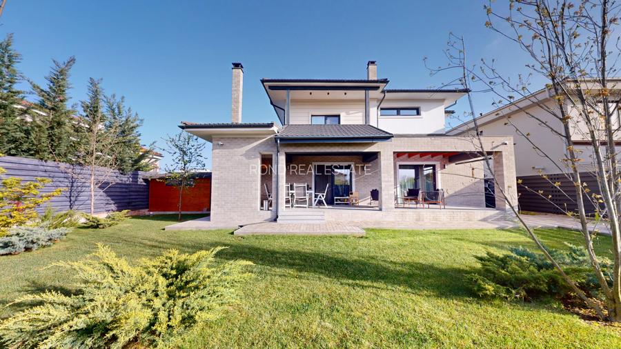 Oază de liniște și rafinament – Vilă  mobilată si utilată în Paradisul Verde - 11