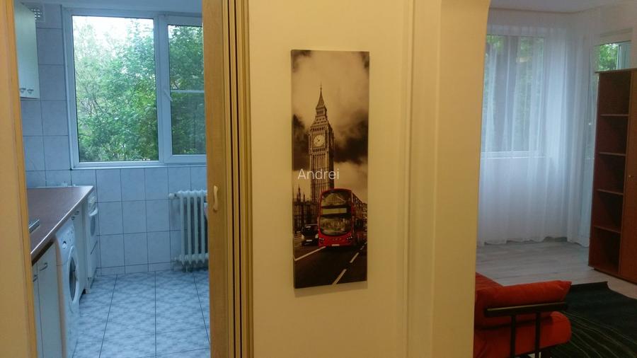 NICI NU ZICI CA ESTI LA BLOC - 2