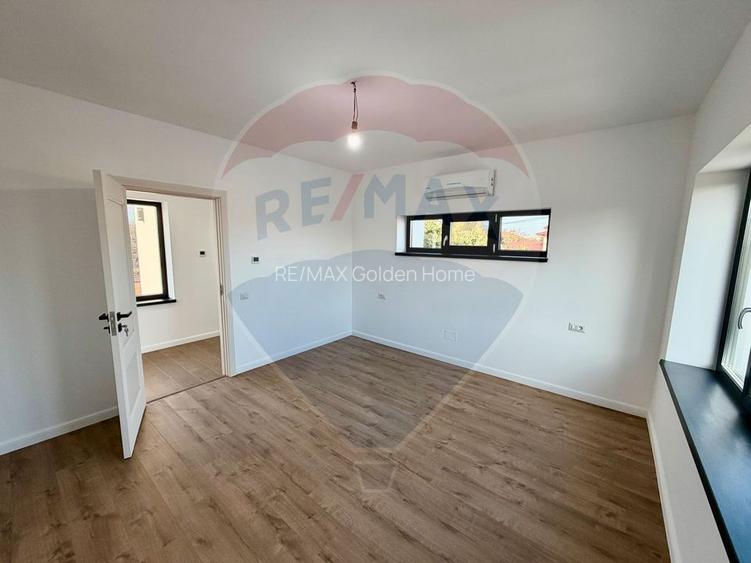 Casă / Vilă cu 4 camere de vânzare în zona Dedeman - 21