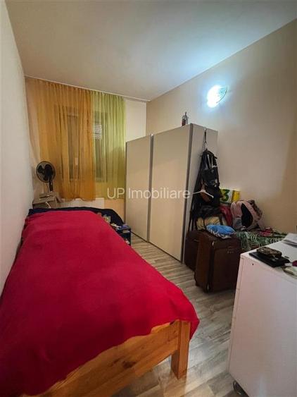 CASA CENTRALA CURTE INDIVIDUALA / 3 CAMERE - 5