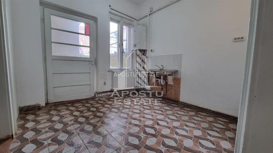 Apartament 2 camere in zona Parneava nemobilat - 4