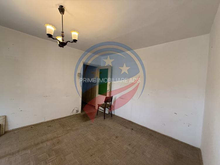 Apartament 3 camere de vanzare/Racheta/Craiovita - 2