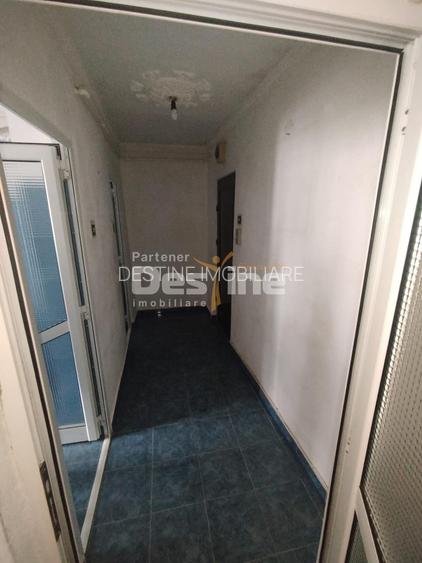 Grasoniera 42 mp strada Rozelor in spate la OMV 38.000€ - 3