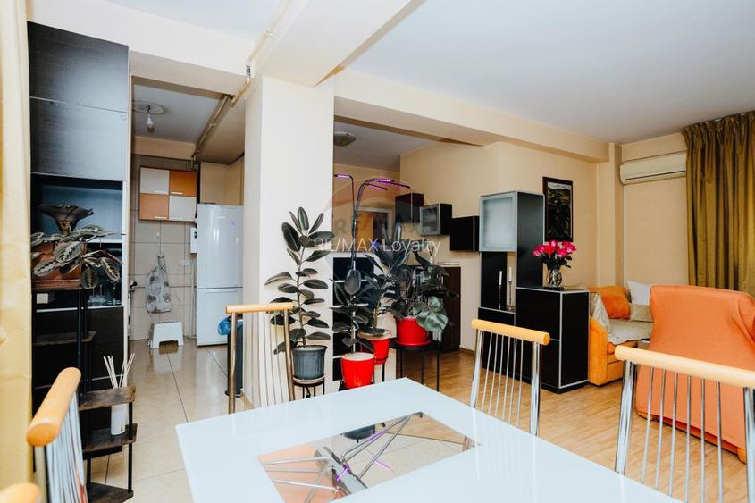 Apartament cu 3 camere de vânzare în zona Lujerului - 3