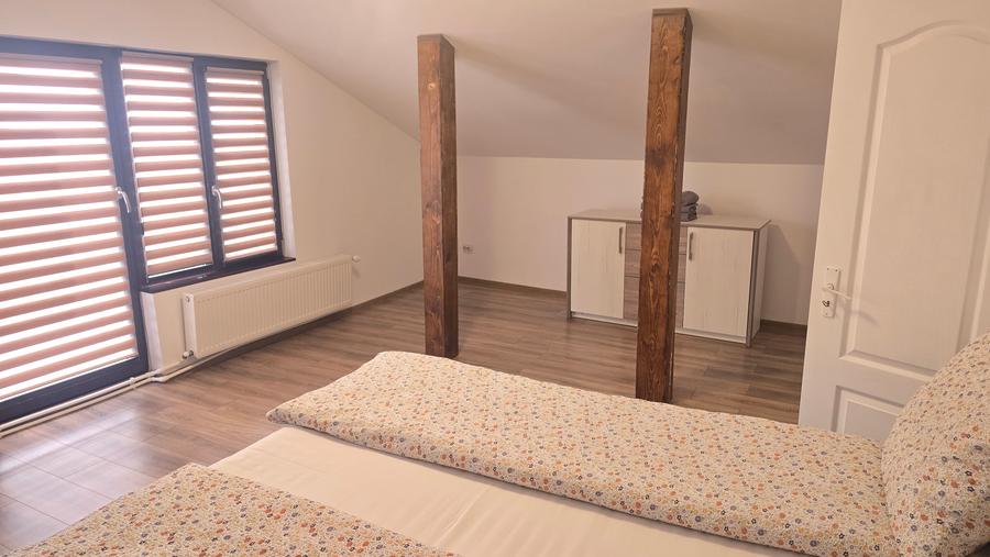 Inchiriez apartament in vila pe 2 nivele cu scara interioara in Deva, mobilat