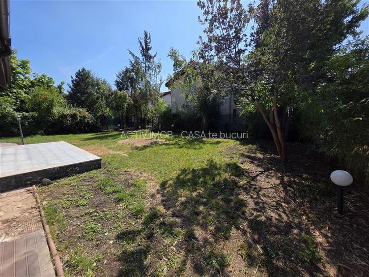 Vila cu piscina - Pipera - 5 camere - 3 bai - 218mp - 900mp teren