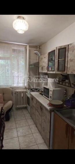 3 Camere , Semi-Decomandat , Drumul Gazarului langa Lidl - 2