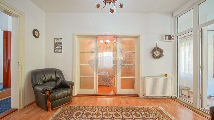 Vilă cu farmec istoric în Bușteni, pensiune sau locuință de vacanță! - 25