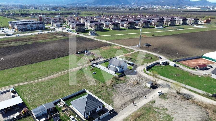 Teren intravilan construibil, utilități complete Str. Cetății - Comision 0 - 9