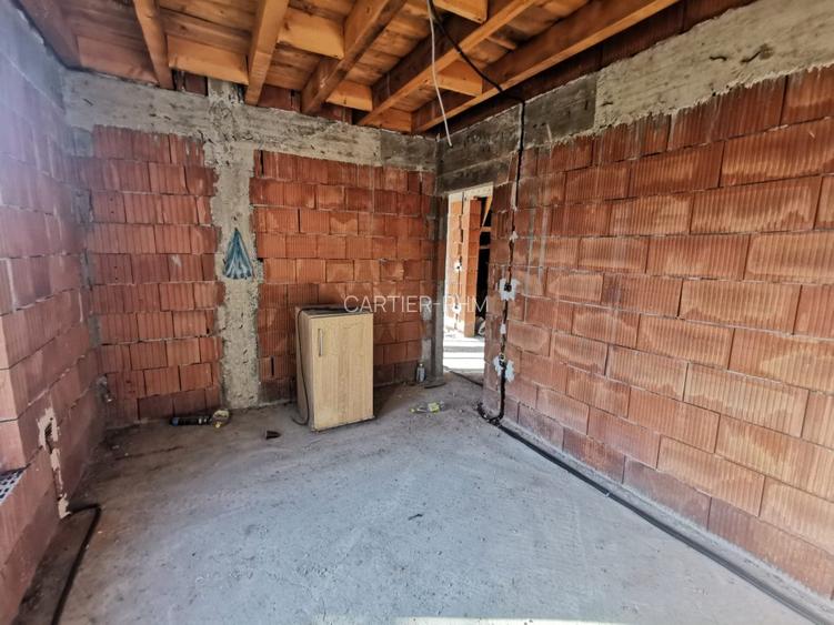 Casa De Vanzare La Rosu – Sagului- 650 - 12