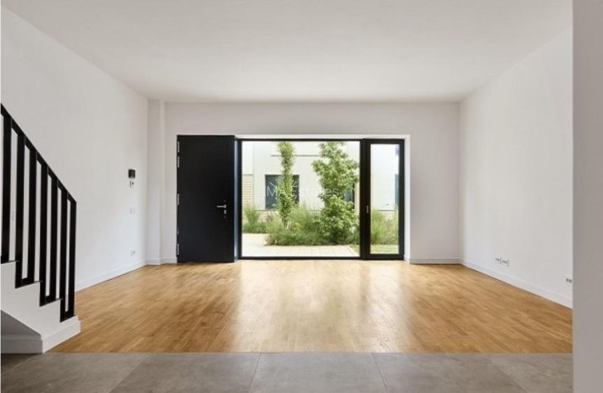 Casa cu 4 camere, in complex cu piscina, paza, magazine, parc, spatii verzi - 12