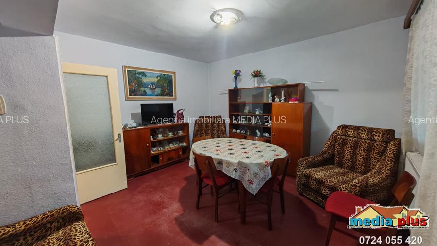 Apartament cu 2 camere  decomandat, etaj 1 Str.Siderurgiștilor - 2