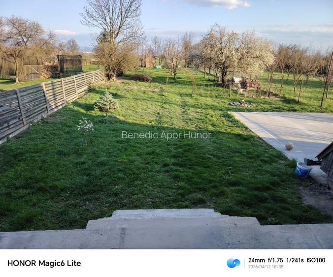 Casa de vanzare pe DN 11 - 5