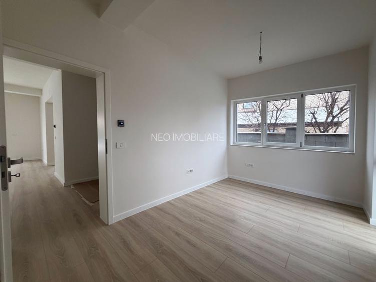 Casa / Spatiu Comercial - 150 mp - 2000 Euro - 9